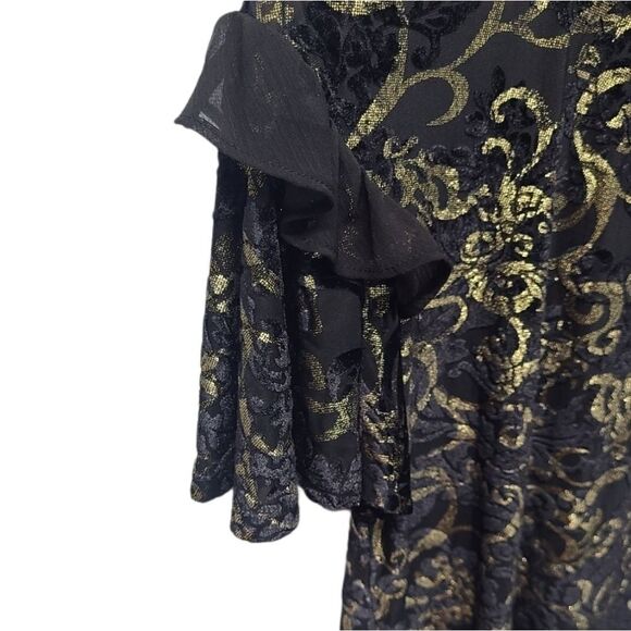 Altar'd State Ruffled Sheer Blouse size Small - Picture 5 of 16